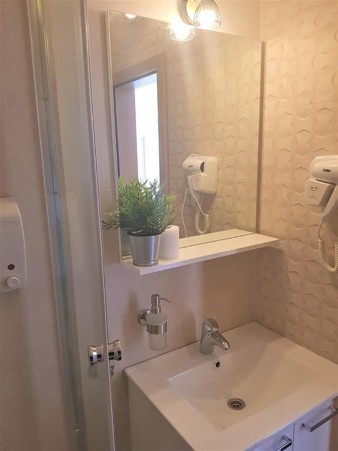 Lenka I Appartement Novalja